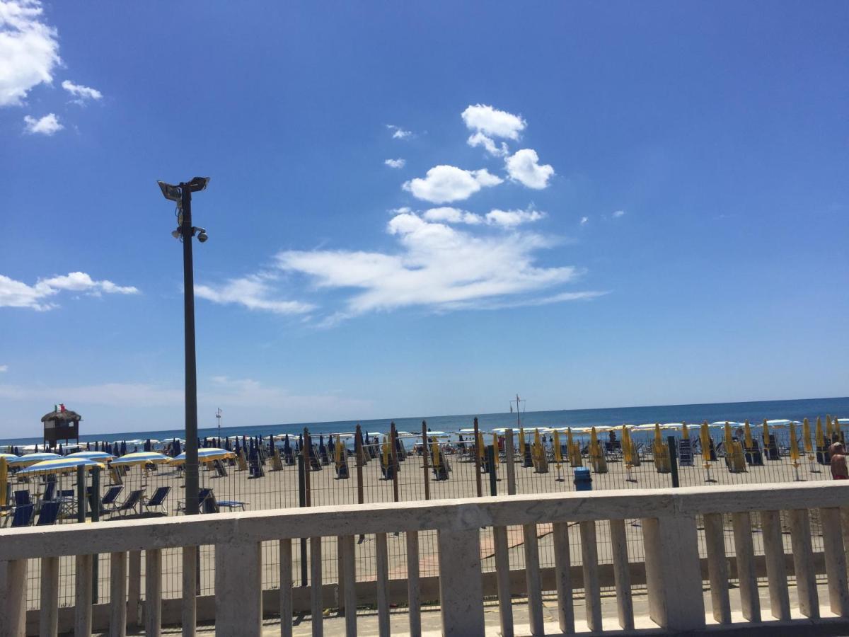 Domus Lido Villa Lido di Ostia Dış mekan fotoğraf